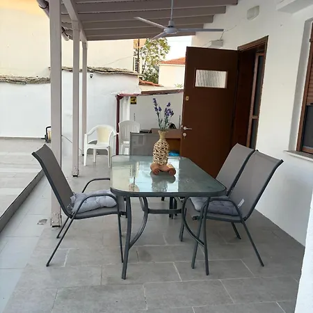 Villa Maronia *
